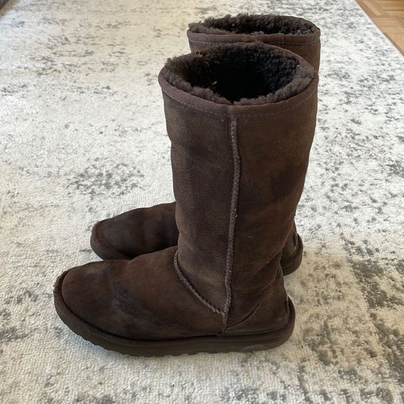 UGG Shoes - UGG Classic Tall Boot 